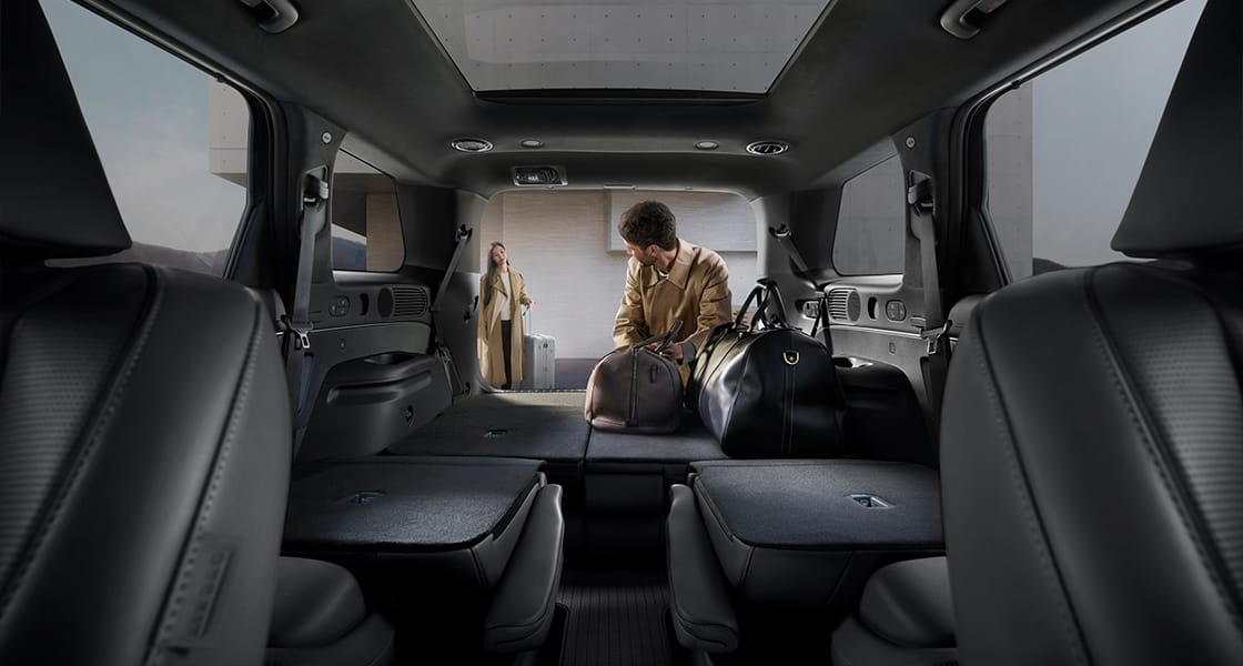 2nd-and-3rd-row-Flat-Folding-Seats_1120-x-600